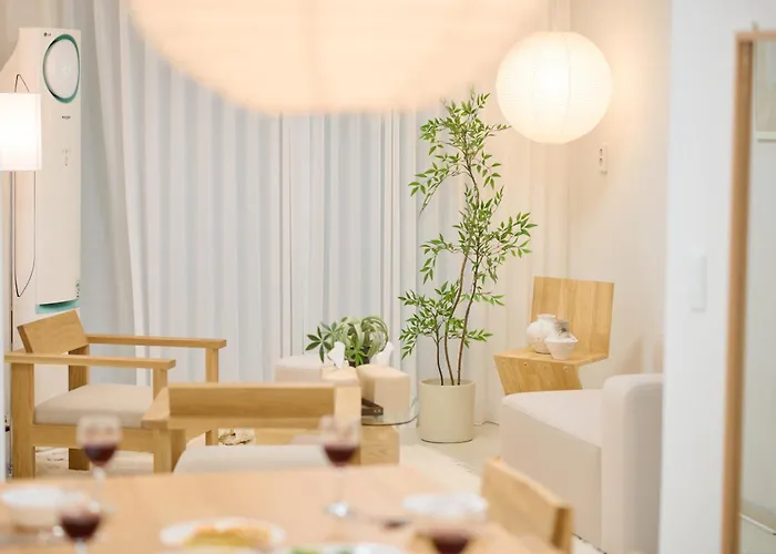 Hongdae Atre, New Open Sale, Spacious 3br 1ba * 서울특별시