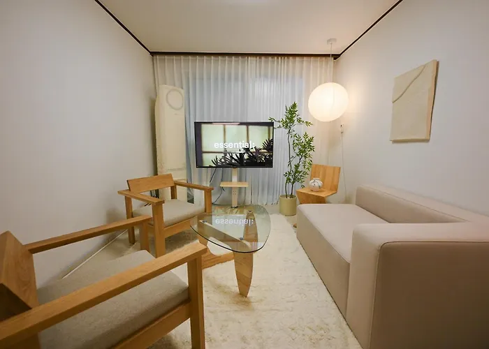 Hongdae Atre, New Open Sale, Spacious 3br 1ba * 서울특별시