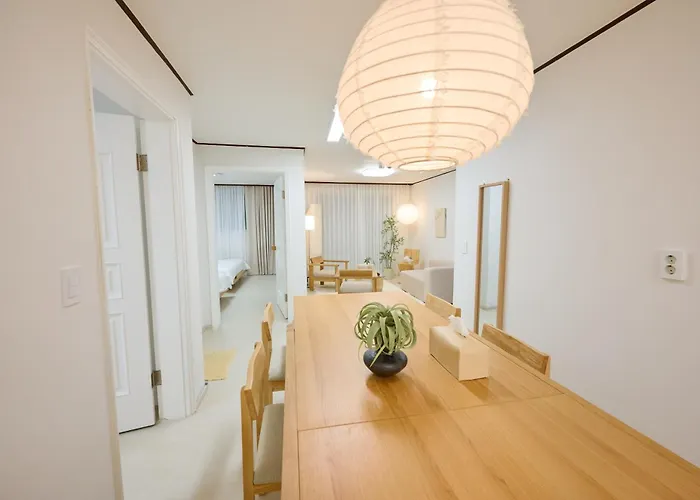 Hongdae Atre, New Open Sale, Spacious 3br 1ba * 서울특별시