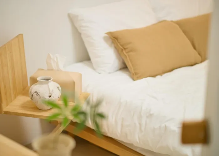 Hongdae Atre, New Open Sale, Spacious 3br 1ba 빌라 *