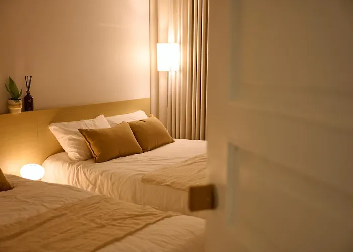 Hongdae Atre, New Open Sale, Spacious 3br 1ba 빌라 *