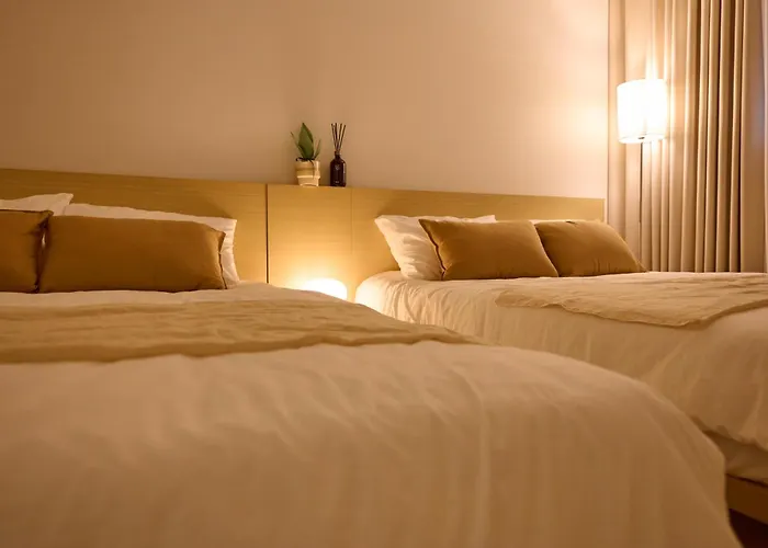Hongdae Atre, New Open Sale, Spacious 3br 1ba * 서울특별시